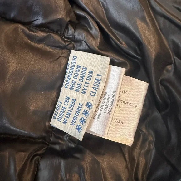 Black down filled puffer coat with removable hood - Picture 6 of 12